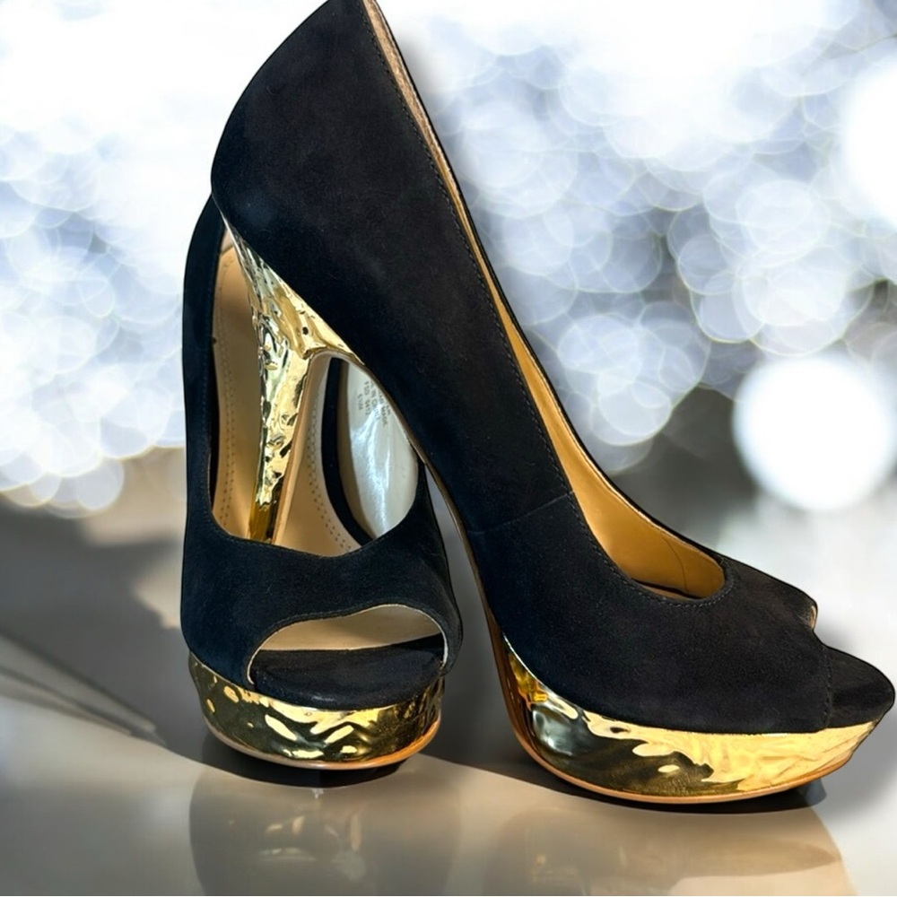 Enzo Angiolini Suede and Gold Peep Toe Pumps -  Easully High-Heel Size 6 1/2 M